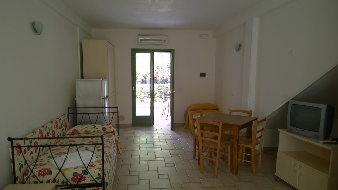 Family Village Otranto Алимини Экстерьер фото