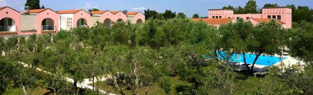 Family Village Otranto Алимини Экстерьер фото